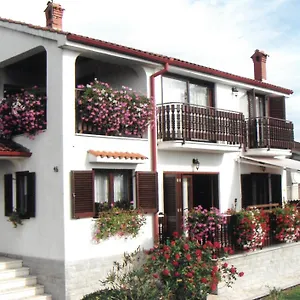  Apartman Peric